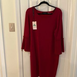 Long sleeve magenta dress. Size large.